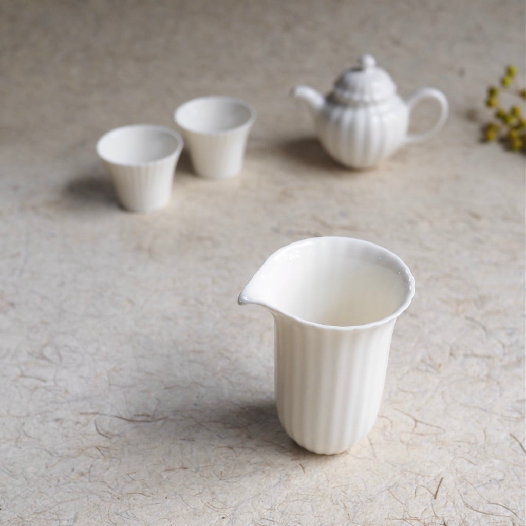 色原 昌希/白磁 リンカ茶海(片口)