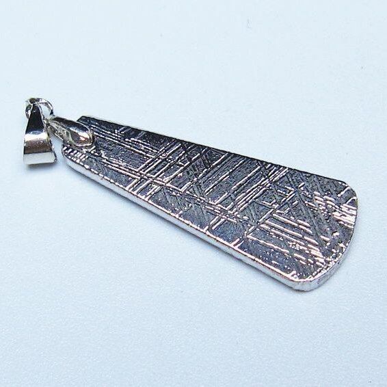 ギベオン ペンダント 隕石 メテオライト 一点物 メール便可 112-13450