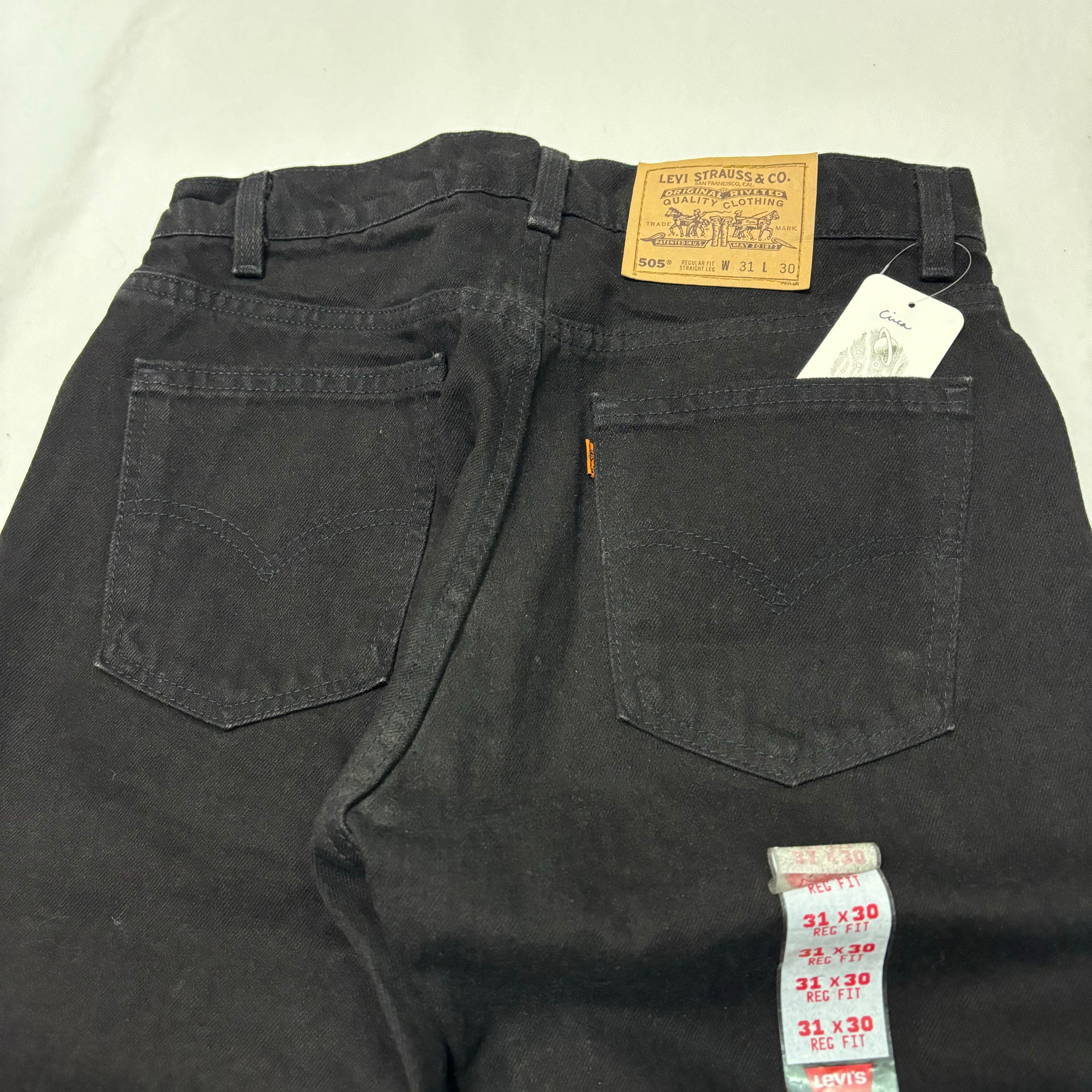 90's Levi's 505 DEADSTOCK (32×31) USA製 VTG NWT DEADSTOCK 90's Levi's 505 Red Tab 38x30 Medium Wash Blue