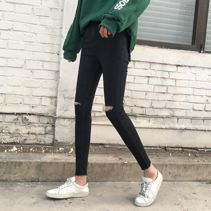 スプリングオータムスリムパンツ 薄手ブラックジーンズ 春物 秋物 試着室32315813543