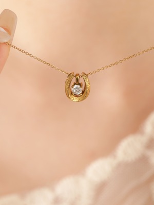 316L hawaiian zirconia horseshoe necklace  #n36
