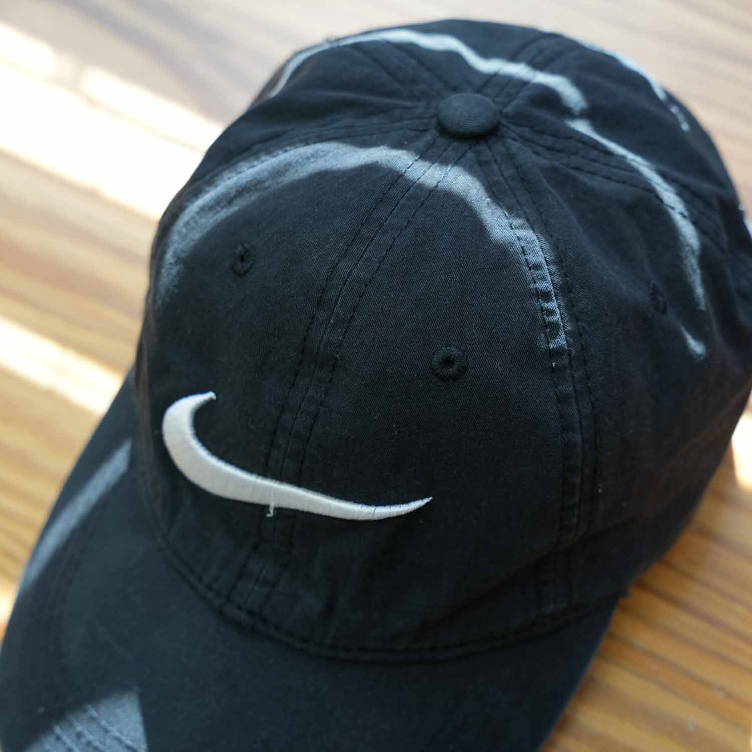 90s NIKE ナイキ 刺繍キャップ ブラック×ホワイト 頭回り小さめ 帽子