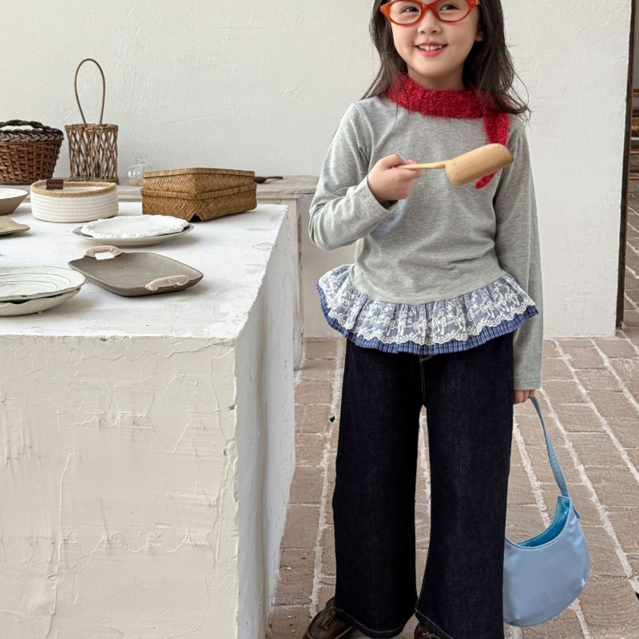 秋韓国風レースつきＴシャツ