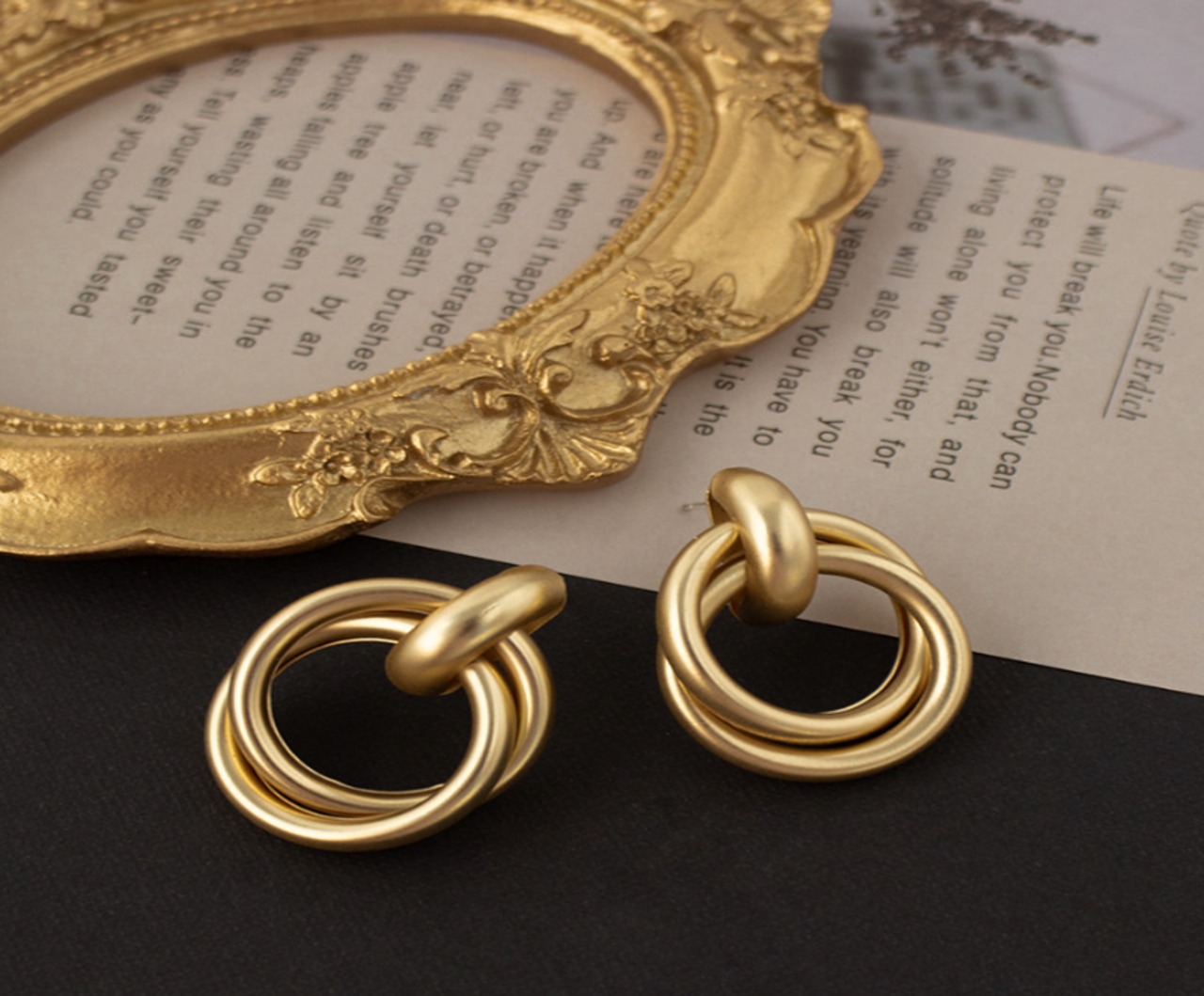 マットゴールド　サークルピアス