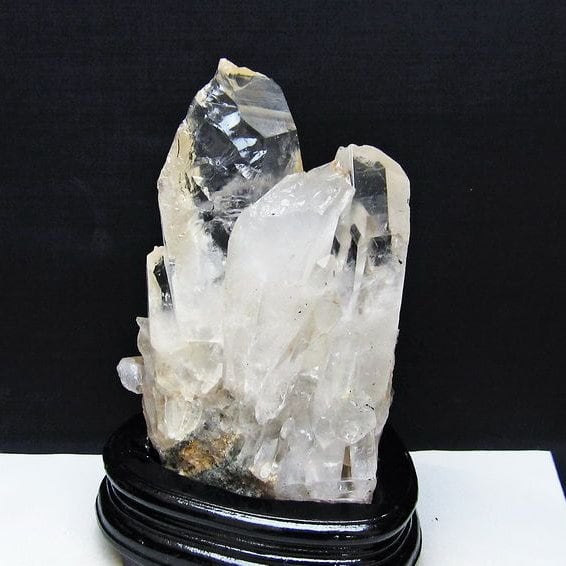 1.8Kg 水晶 クラスター マダガスカル産 台座付属 水晶 原石 一点物 182-9422