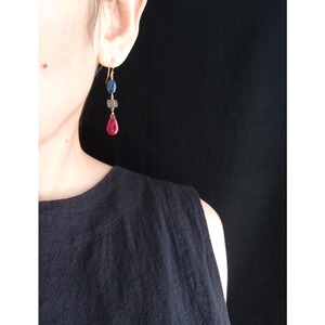 【K14gf】Kyanite × Gray Moonstone × Ruby Earrings／グレームーンストーンMixピアス（ルビー）