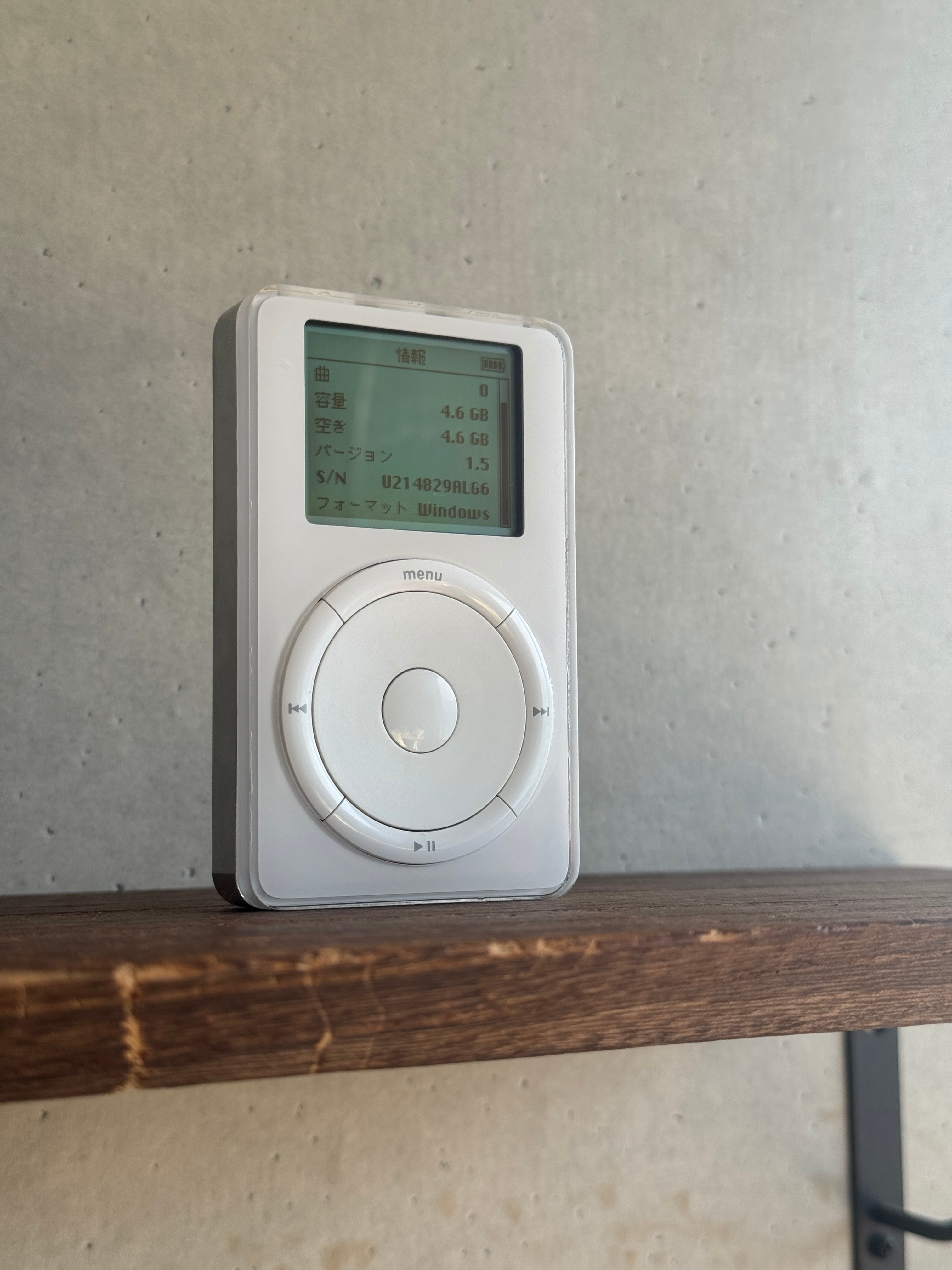 超初期ロット激レア】Apple 初代 iPod 5GB | 新品バッテリー交換済み