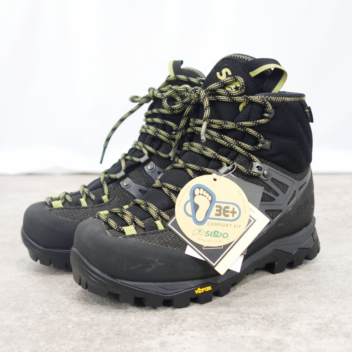 CMF OUTDOOR GARMENT シーエムエフアウトドアガーメント APPROACH 03
