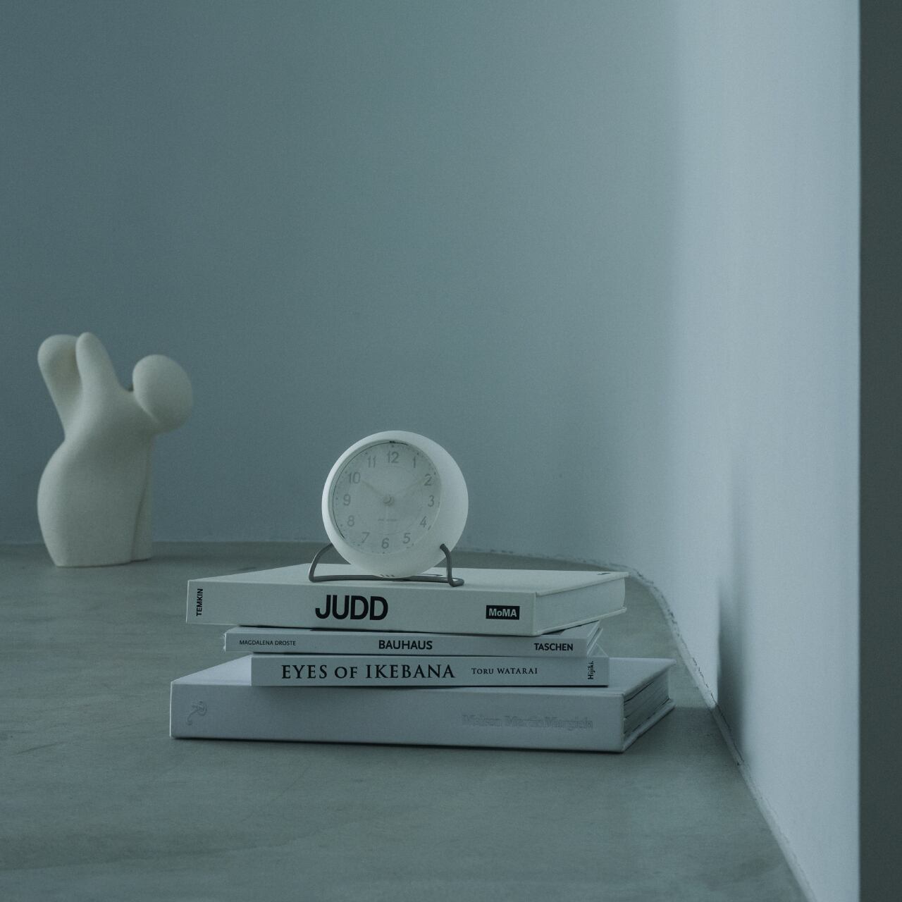 数量限定】Table Clock / STATION Bellevue / Φ110mm / ARNE JACOBSEN
