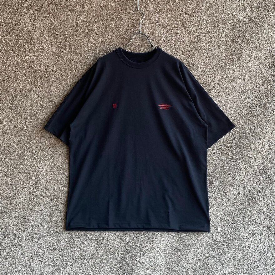 美品FINDERS KEEPERS FOOTBALL TECH TEE XL 美品FINDERS KEEPERS FOOTBALL TECH TEE XL