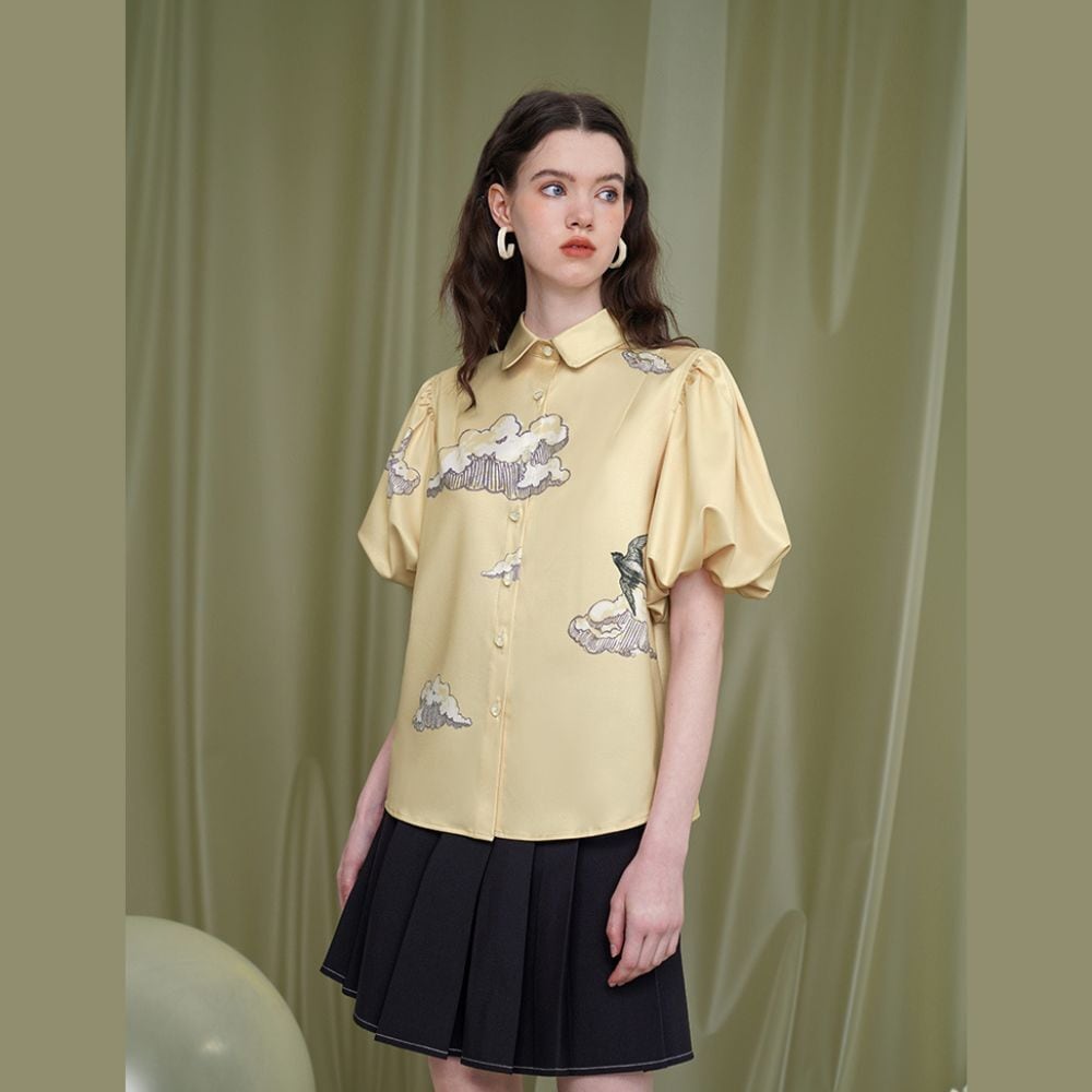 ツバメの空中散歩半袖バルーン袖ブラウスシャツ E00122 | EMMA GRAND