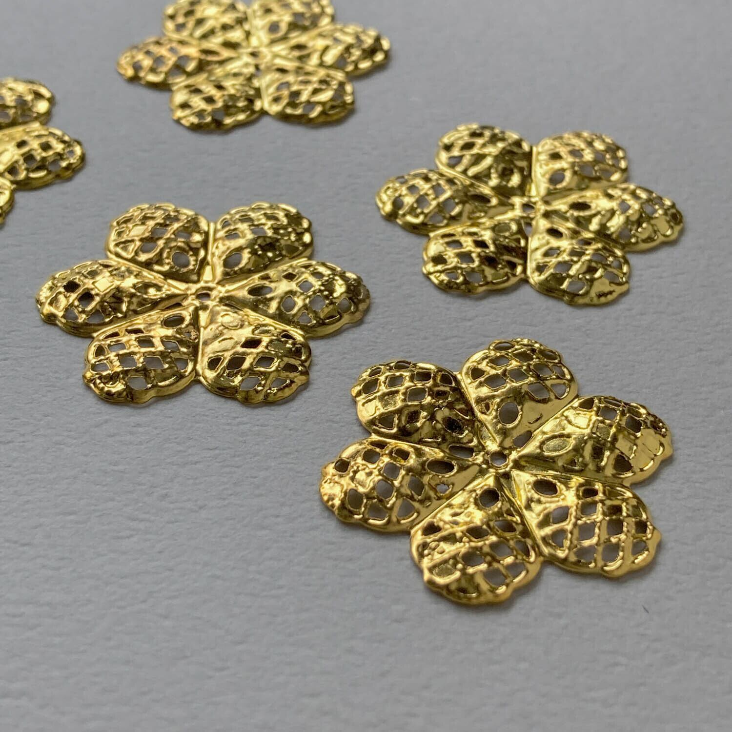 6弁花メタル透かしパーツパック（5p） | Dua-アクセサリーパーツショップ