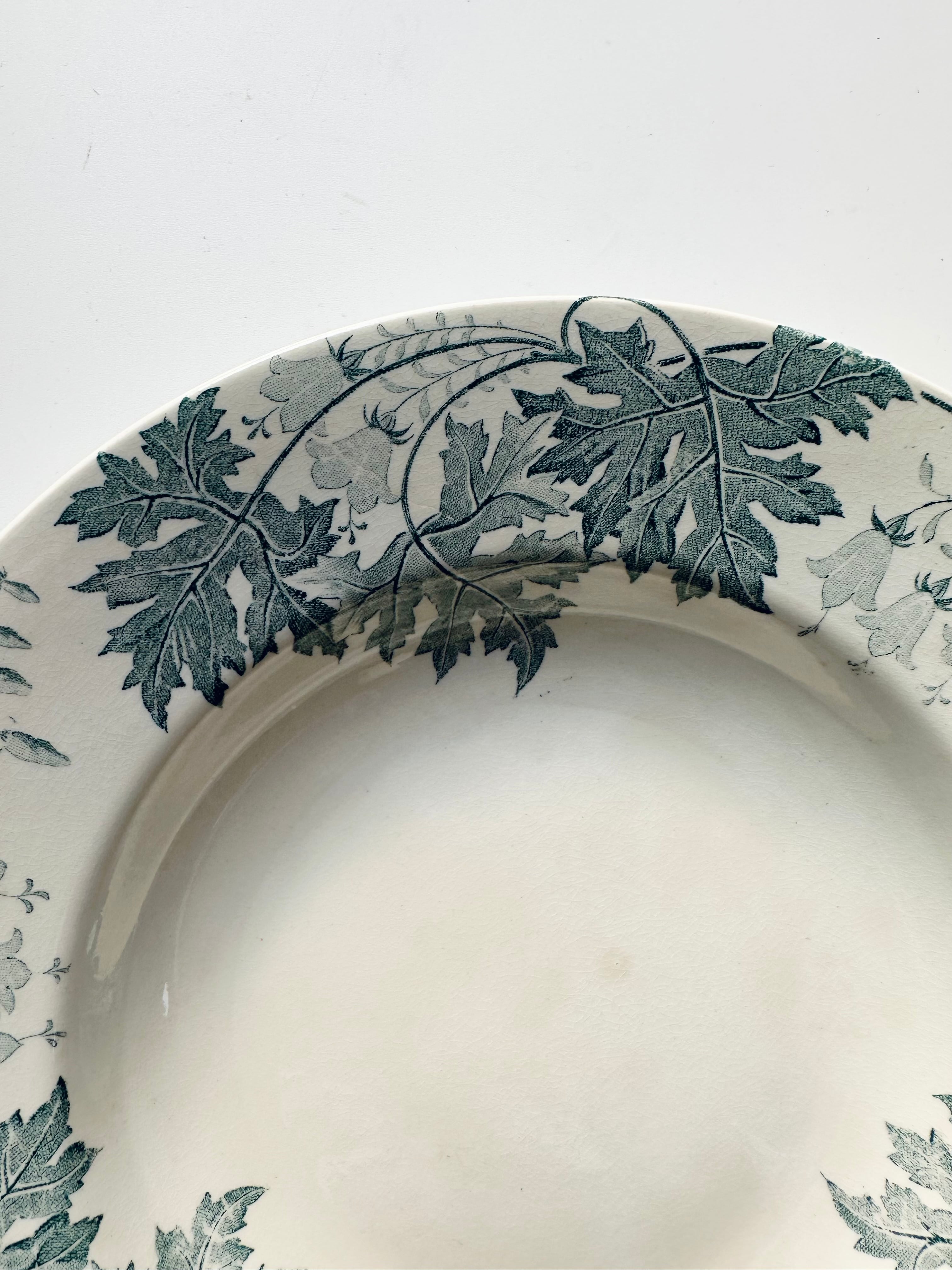 フランスアンティーク˚✧ リュネヴィルストラスブール ꕤ︎︎スーピエールꕤ︎︎˚✧₊⁎ リュネヴィル Luneville ストラスブール 薔薇のブーケの深皿 | Gui antique