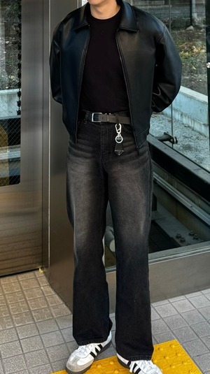 Vintage Washed Semi Wide Denim [Black]