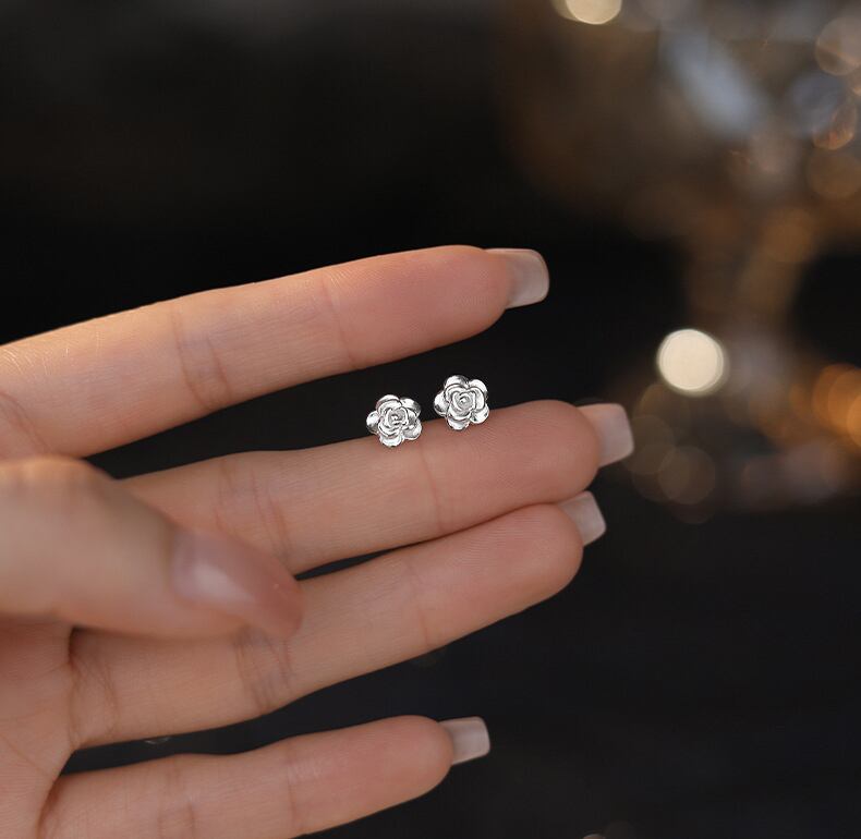 K18 SILVER アクセサリー まとめ売り ネックレス、ピアス…他 K18鏡面仕上げ ピアス シルバー999 レディース アクセサリー | Daimaruya