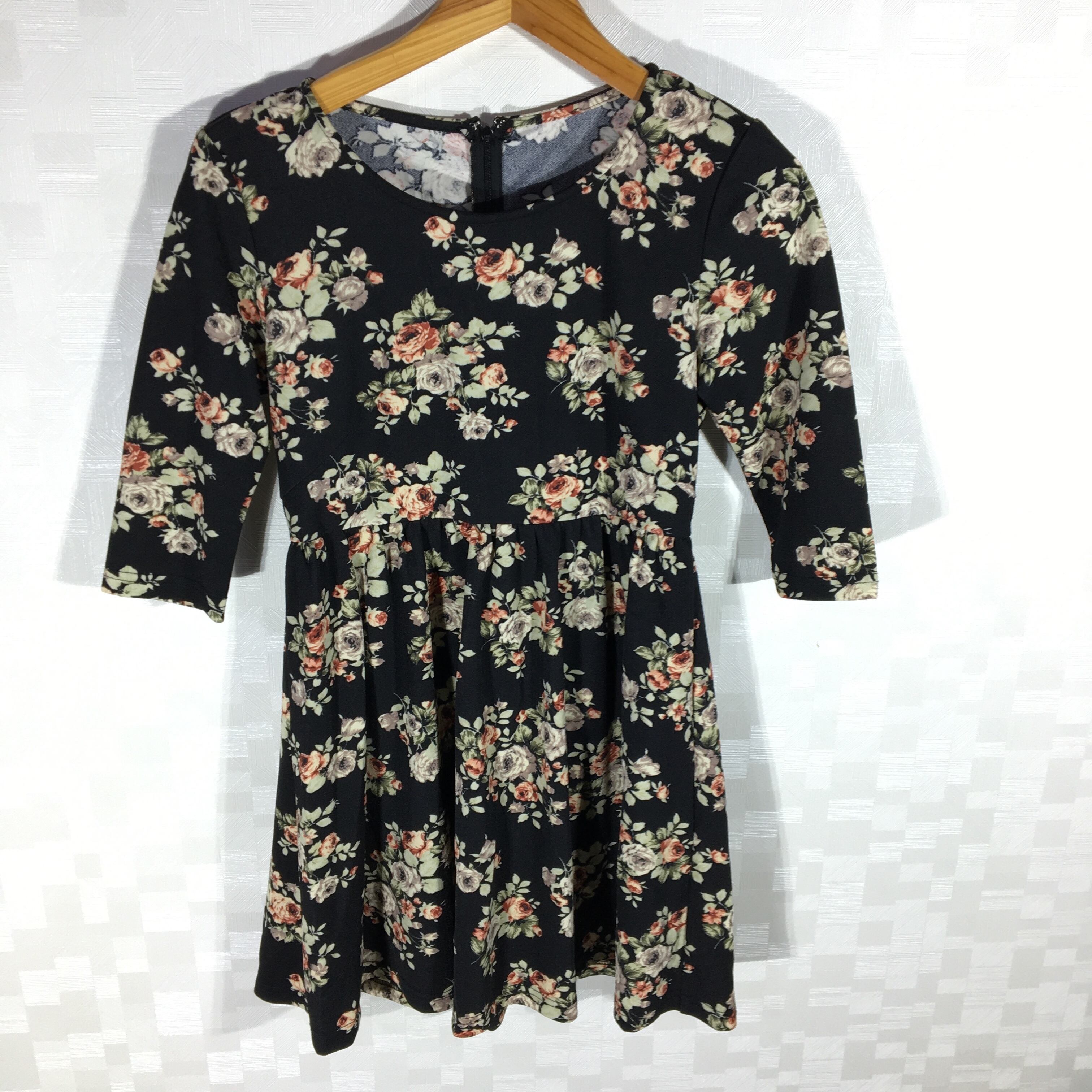 W198 E hyphen world gallery イーハイフンワールドギャラリー