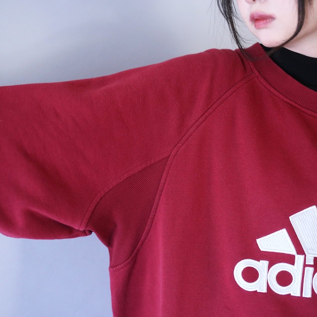 "adidas" XXL over silhouette one point logo good coloring sweatshirt