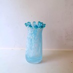 ミルククラウンのような水色花瓶