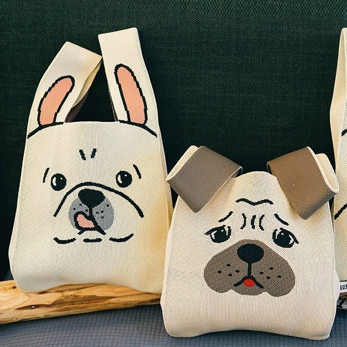 春の草原 パグちゃん絵本タイム オーダー可能エコバッグ ポーチ エコバッグ | Pug shower - パグシャワー パグ雑貨専門店