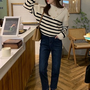 肩ボタンタートルネックボーダーニット　A1221