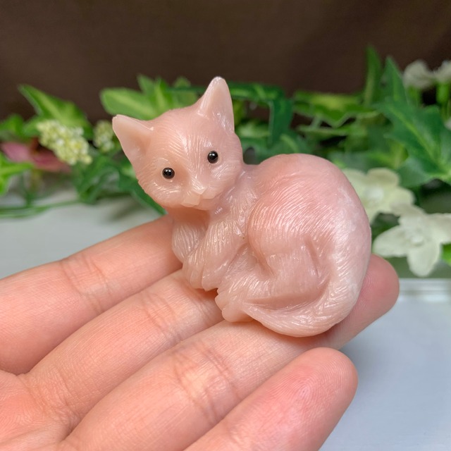 22.ピンクオパール猫・インテリア