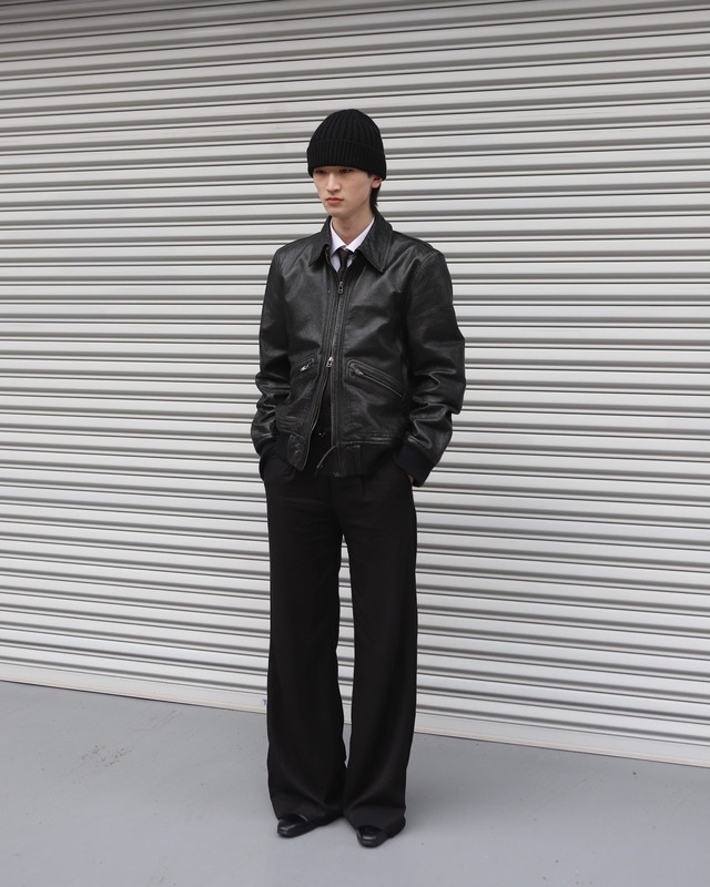 shortlength double zip-up leather blouson