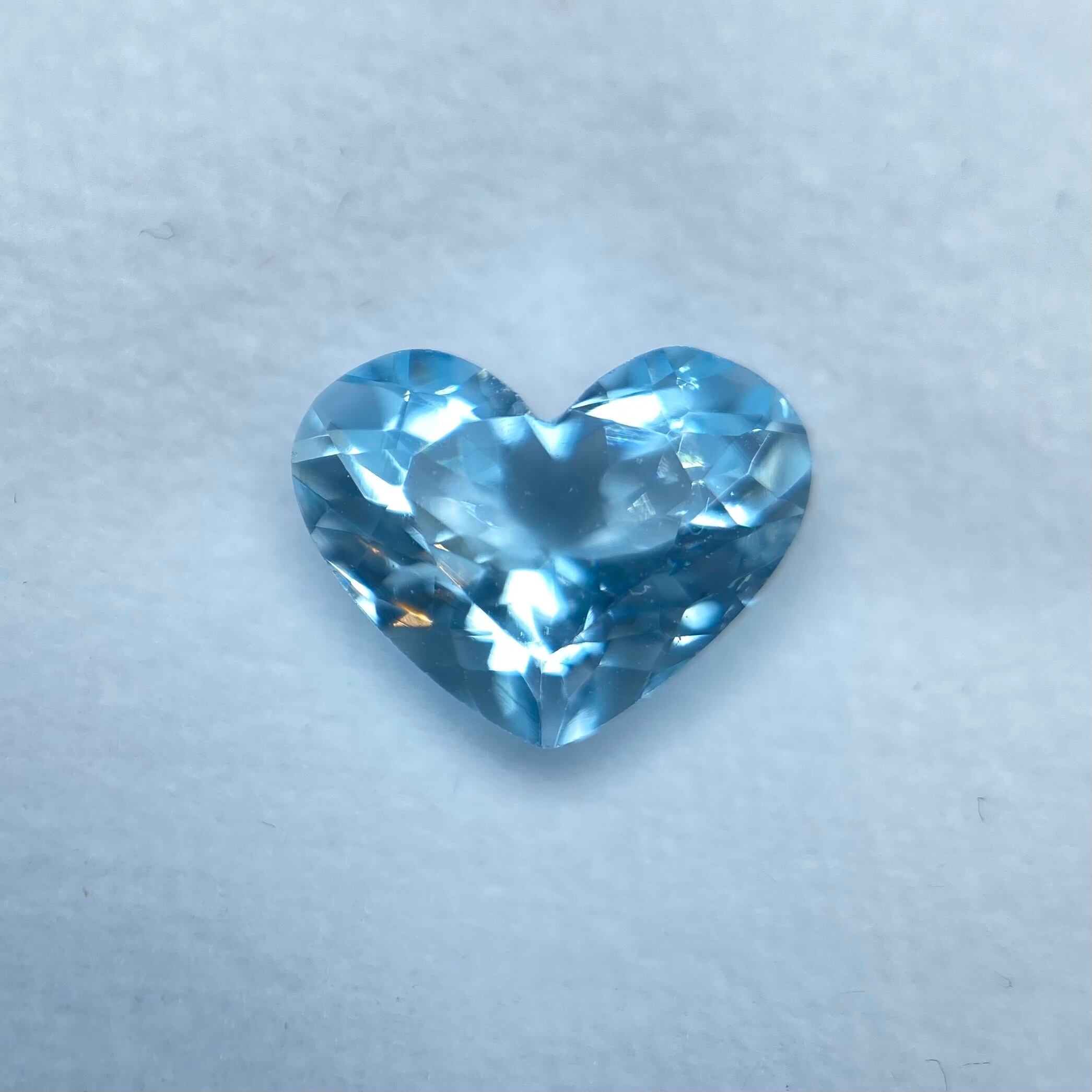 みずみずしいハートのアクアマリン