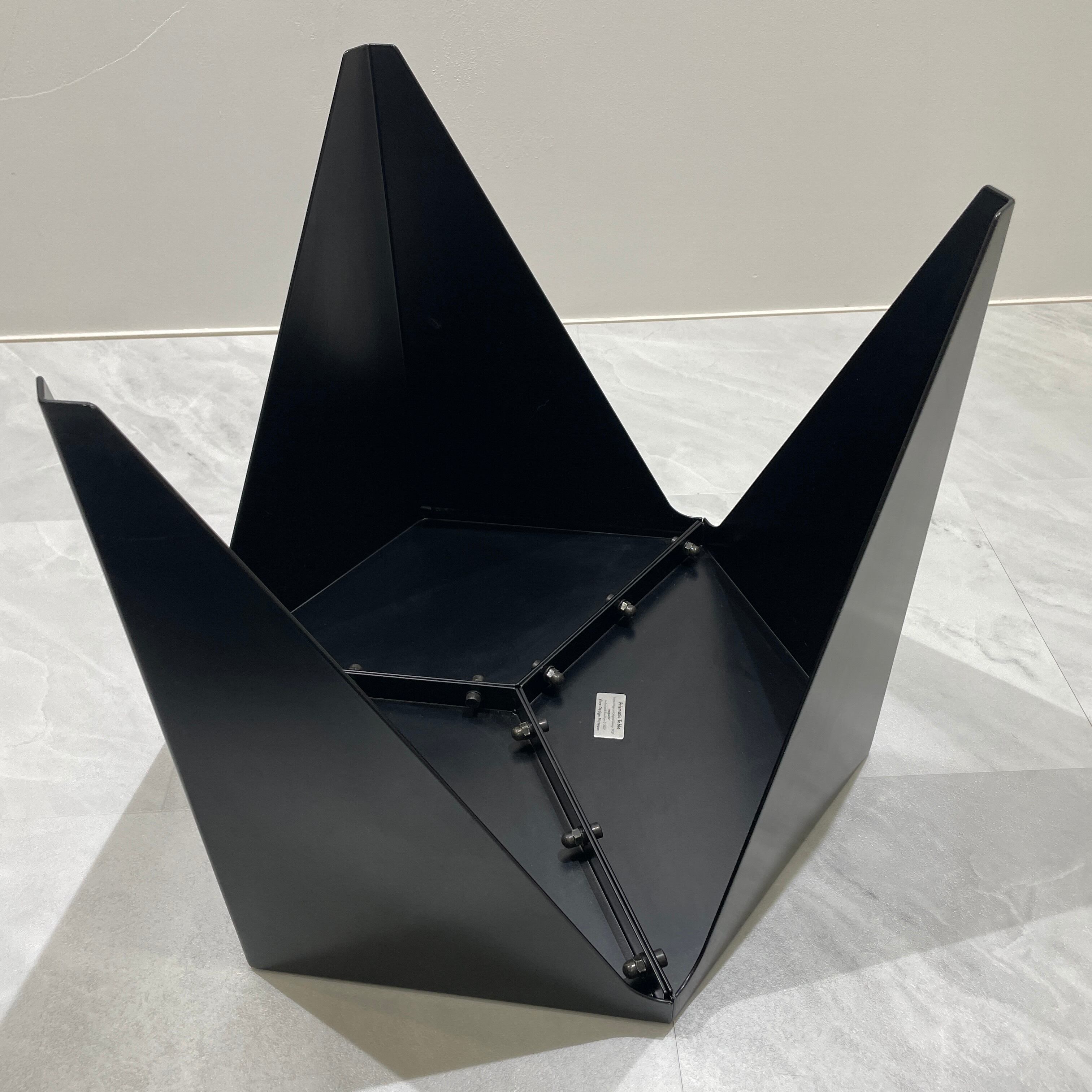 Vitra Prismatic Tableプリズマティックテーブル / Isamu Noguchi