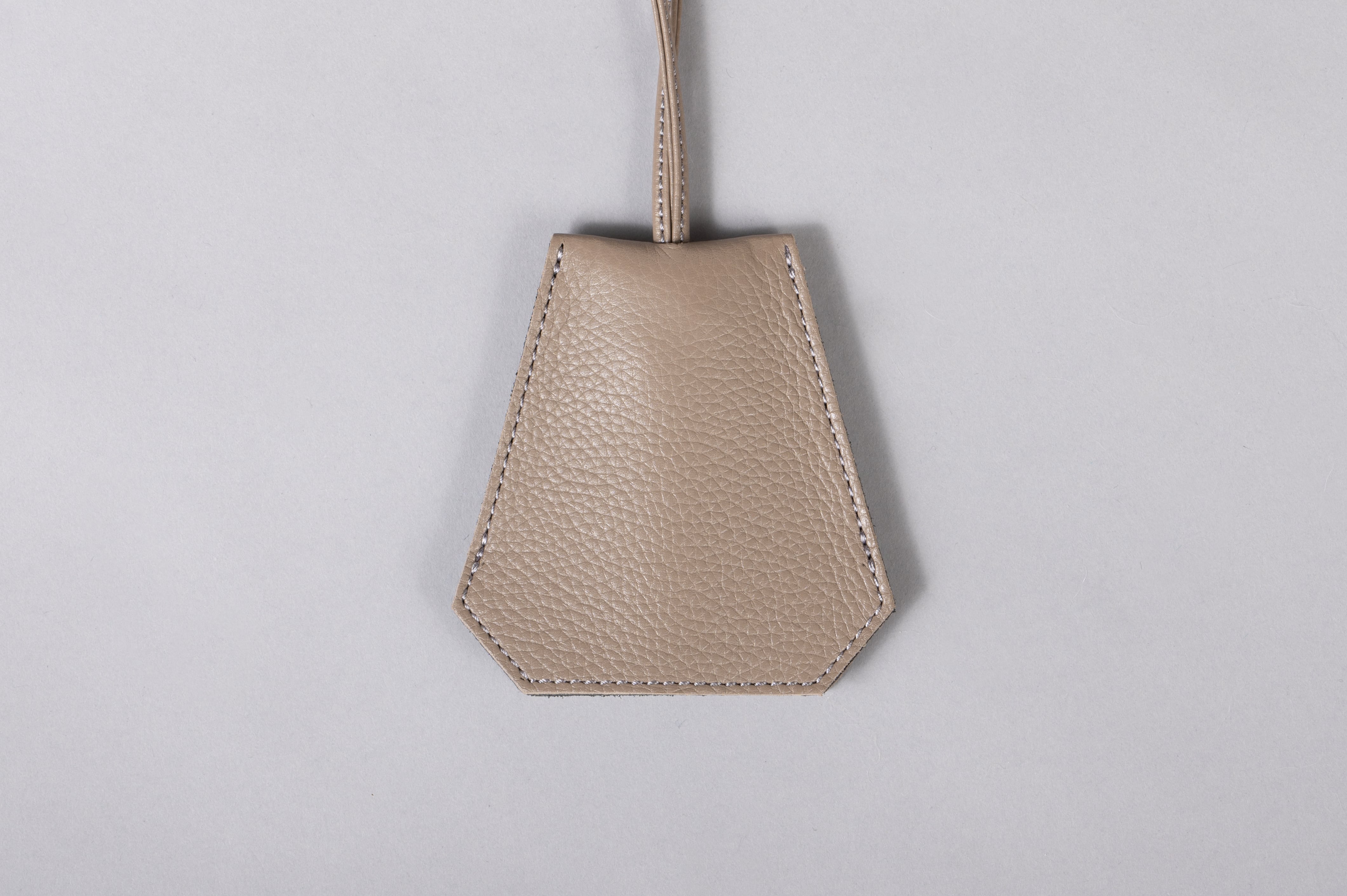 enricheveryday Everyday Clochette necklace／GREIGE （クロシェット ネックレス／グレージュ）