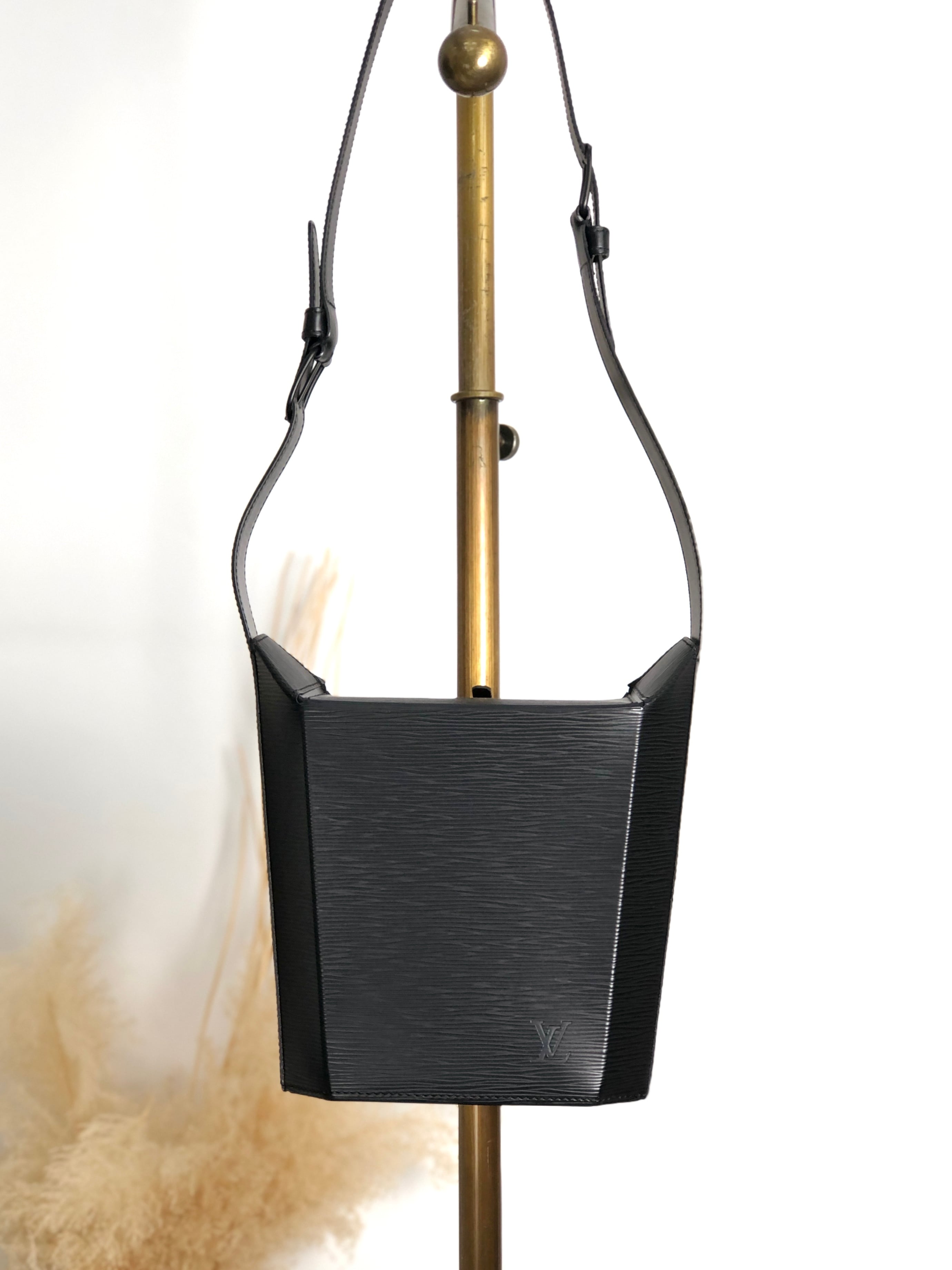FENDI フェンディ ブランドロゴ ナイロン ミニバッグ ショルダーバッグ