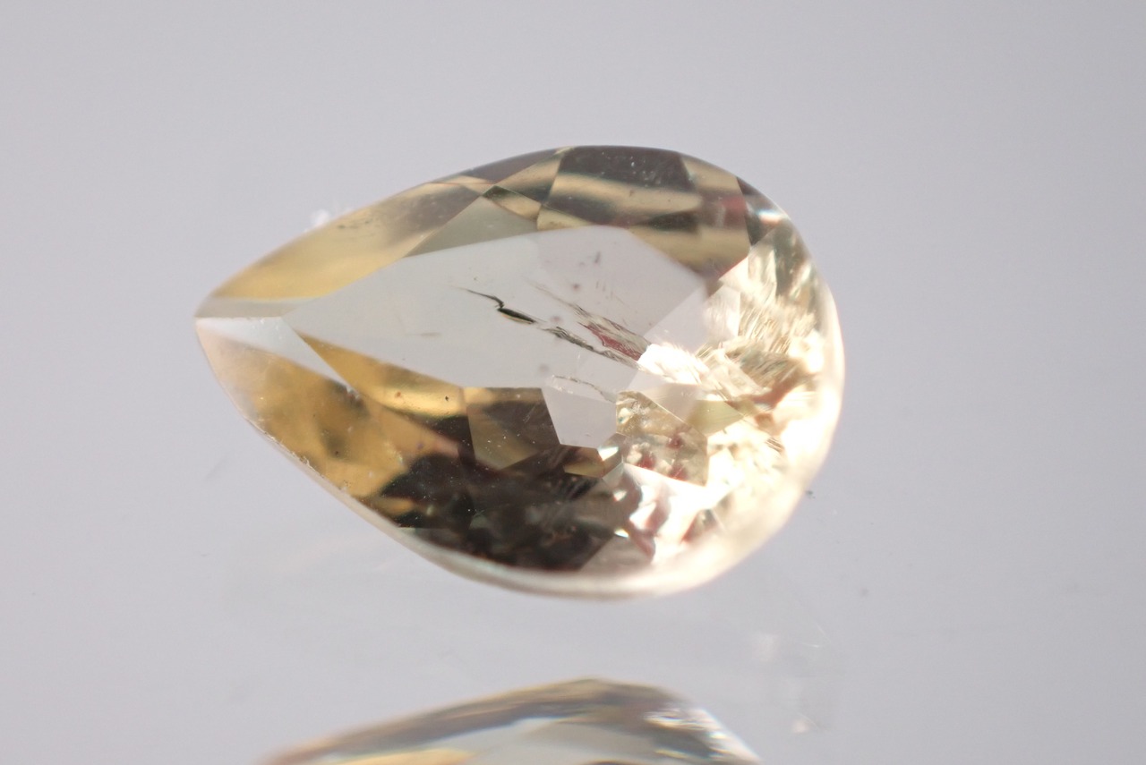 インペリアルトパーズ　0.45ct　 [D9-11]