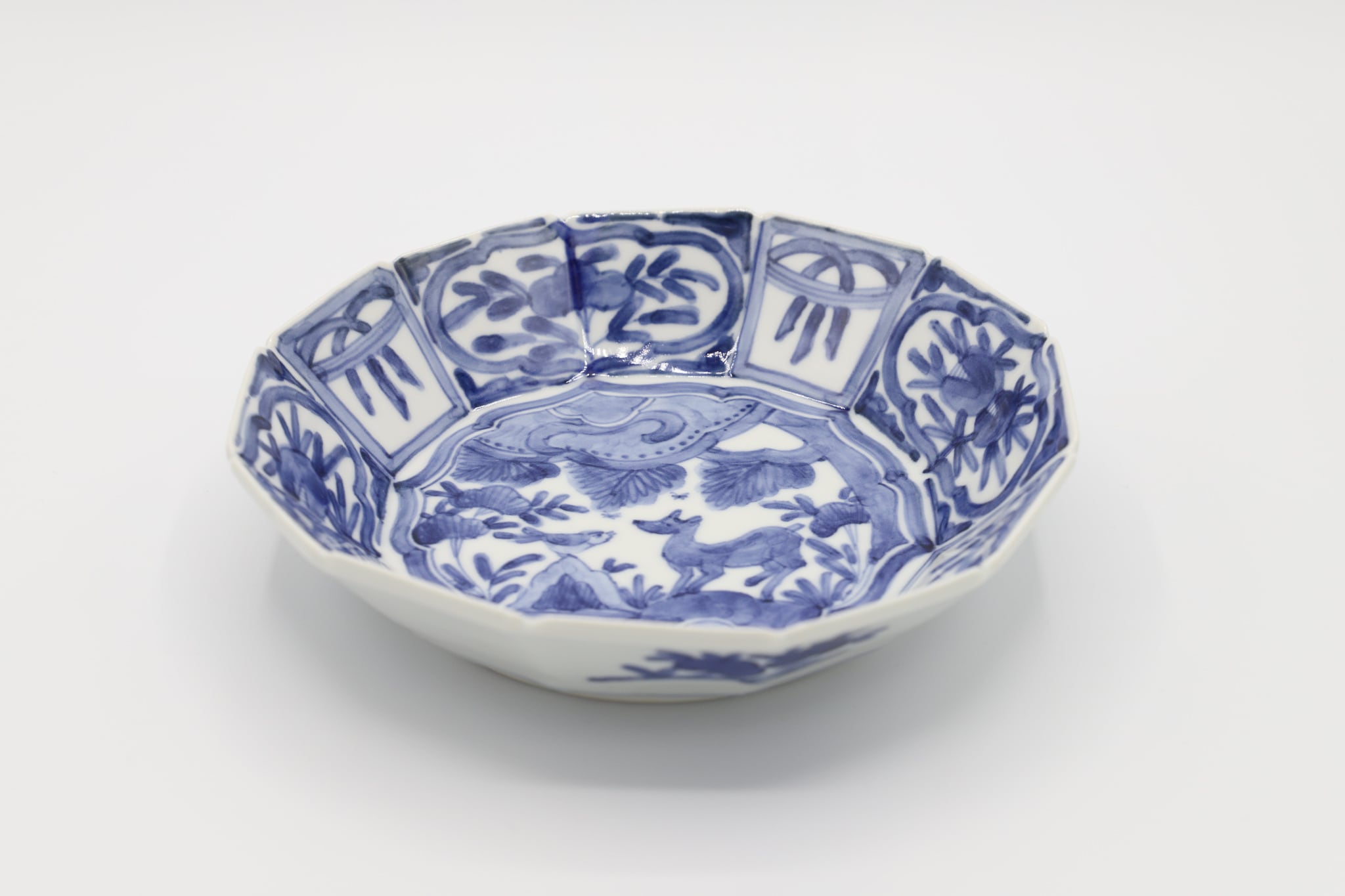 12角鉢 染付芙蓉手鹿小鳥図 | galleryサラ