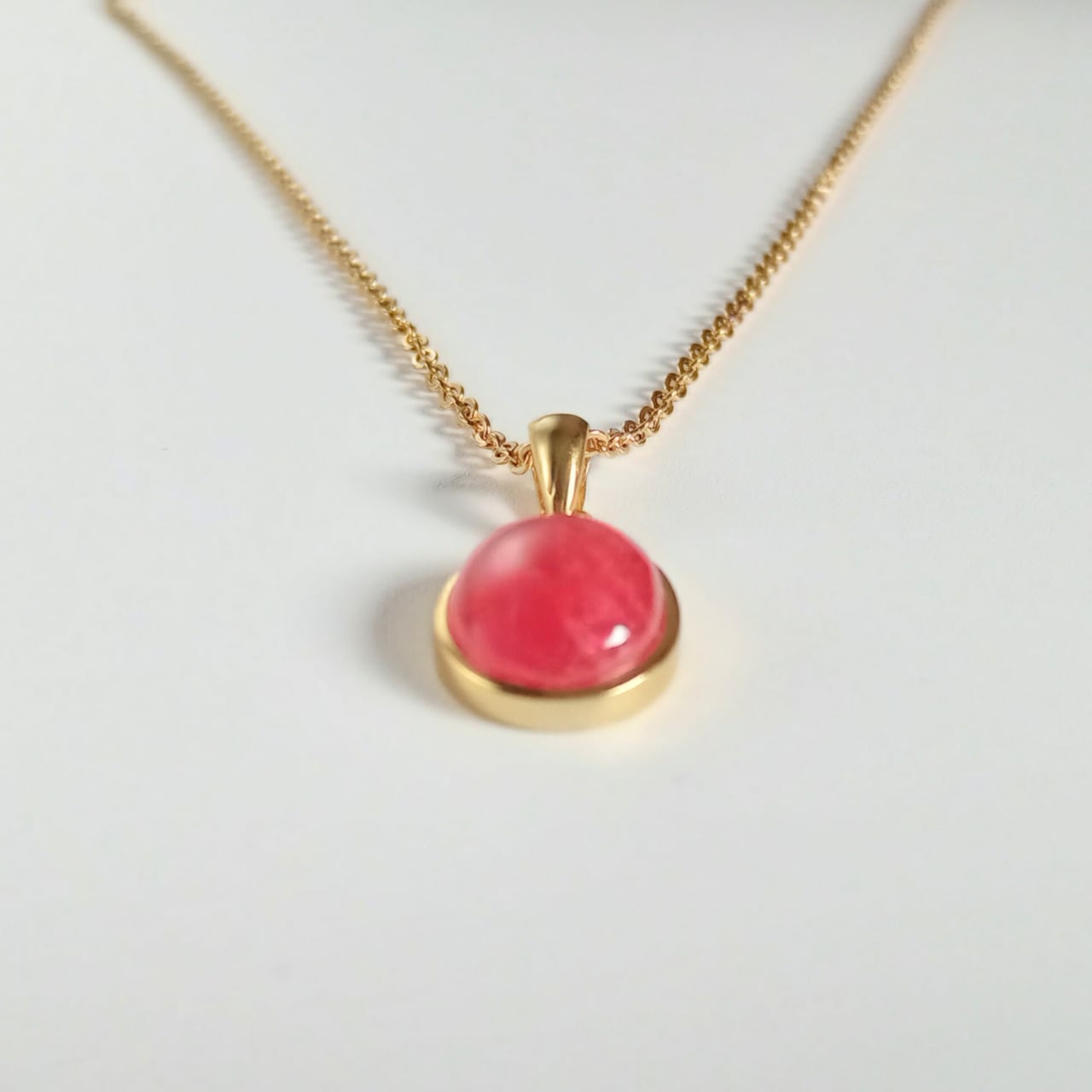 【アフリカ産】ロードナイト ネックレス(オーバル)|SV925 × ステンレス(ゴールド)〈ギフトボックス付き〉