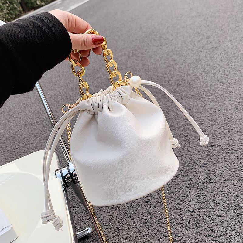 ミニレッドチェーン メッセンジャーバッグ ミニバッグ Tiancai_Wing_Bag81123215512