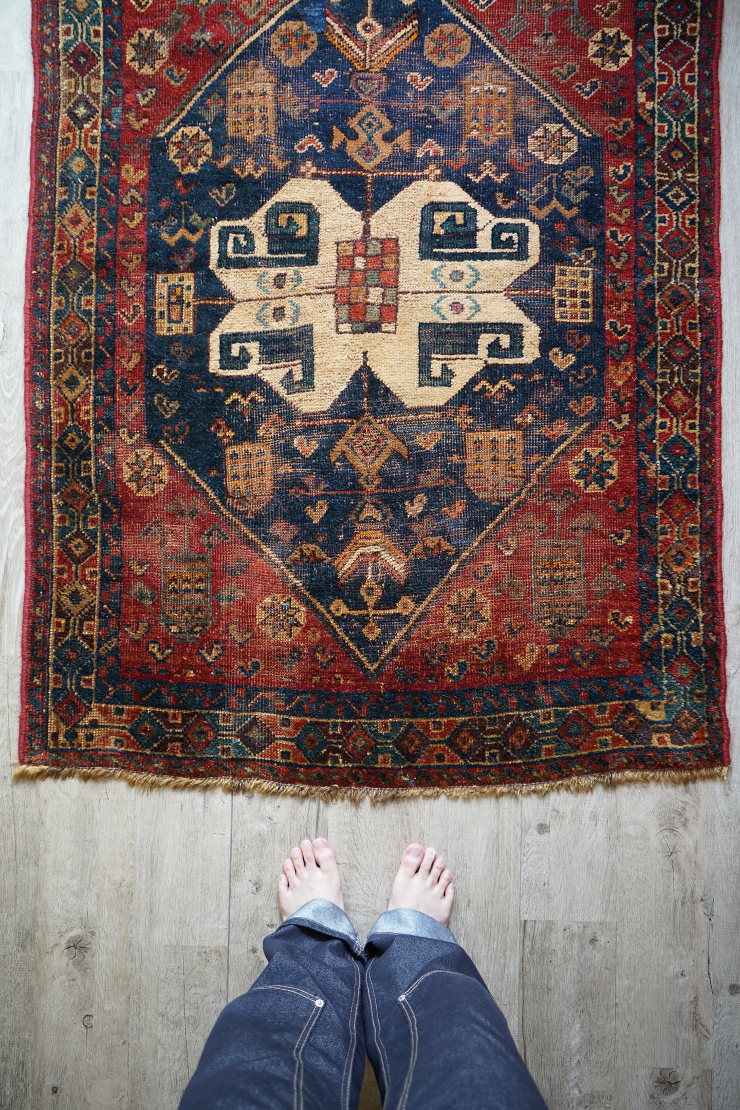 カシュガイ　シラーズ　ヴィンテージラグ　vintage rug カシュガイ シラーズ ヴィンテージラグ vintage rug - メルカリ