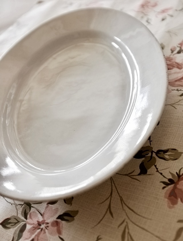 19世紀  フランス 36c おお崇高な白よ！白の集約と重厚なオーバルプレートa アンティーク