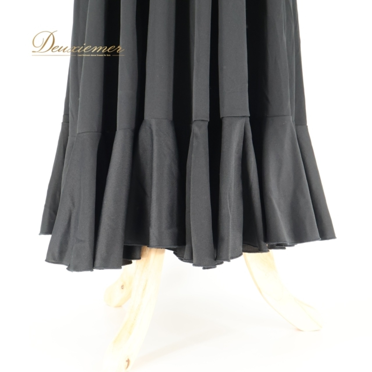 フラメンコ 衣装 ファルダ スカート スペイン製 TALLER EL CAMINO ボランテ フリル 無地 レッスン ペチコート 黒 ブラック系 軽い 重ね着 フレアスカート 薄手 ストレッチ おしゃれ ダンス 衣装 大人向け スペイン コスチューム フェスティバル 踊り