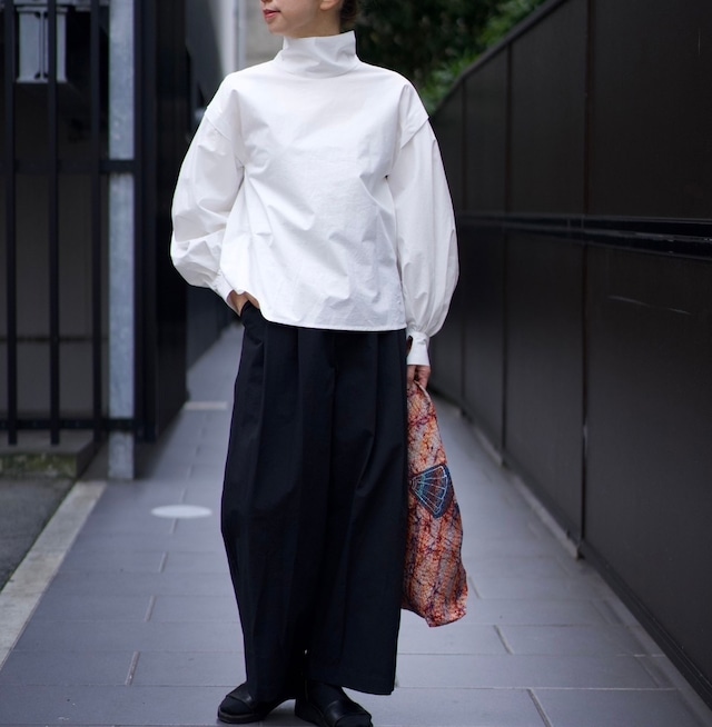 WONDER FULL LIFE(ワンダフルライフ) HIGH COLLAR BLOUSE WHITE