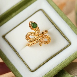 蛇のリング - 持ち主の個性とスタイルを引き立てる R447