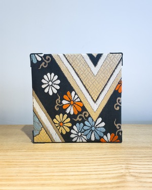 HANA embroidery obi fabric panel / iroha.h-p.2428 / ファブリックパネル 壁掛け 刺繡 帯 ディスプレイマット