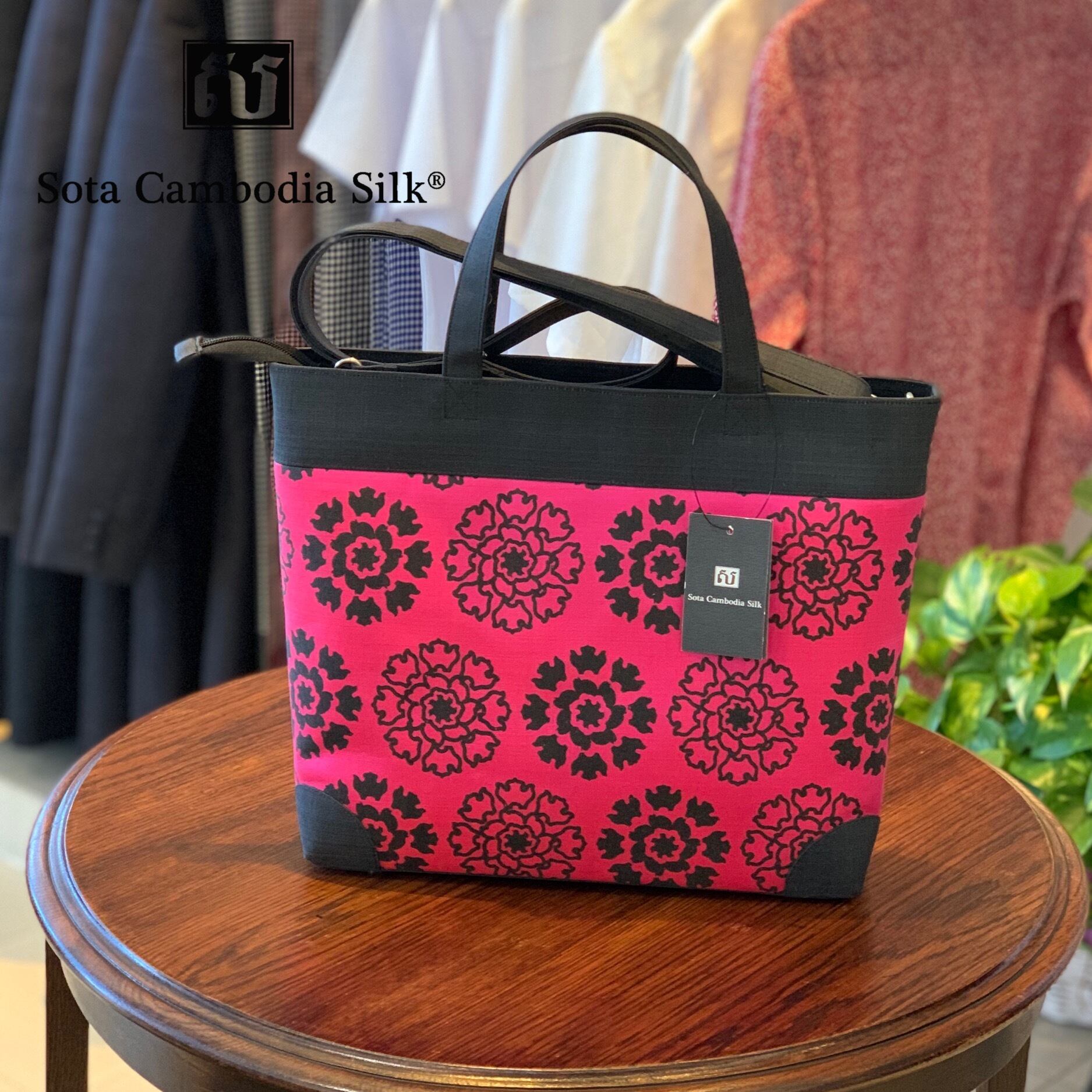 【完売】バッグ シルクバッグ 軽いバッグ APSARA BAG カンボジアシルクバッグ ソウタカンボジアシルク