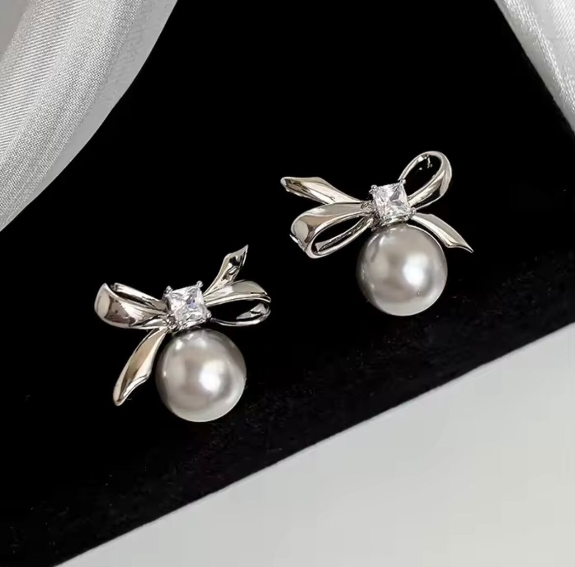 パールリボンピアス / 2color | jbgcompany