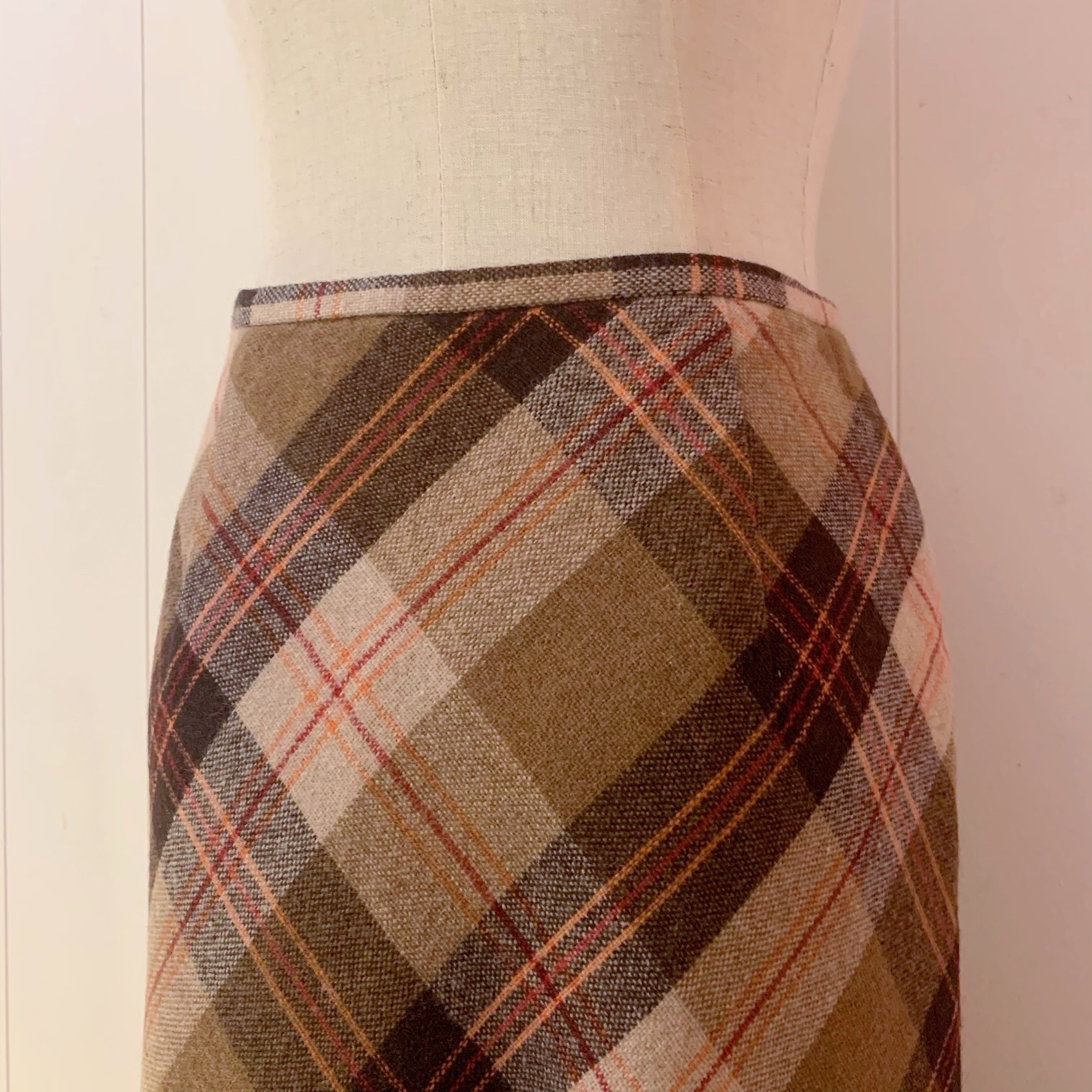 orange check wool long skirt