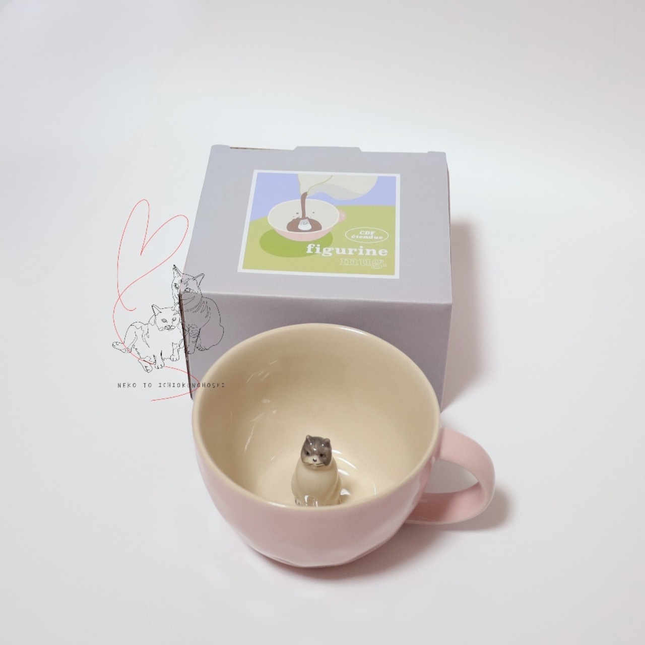 Figurineフィギュリン　陶磁器 3D ねこ  マグカップピンク