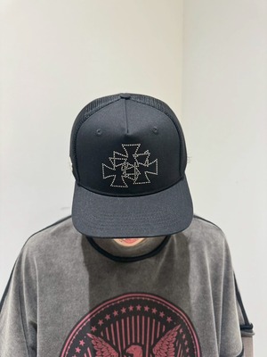 【ASKYURSELF 】CROSS STUDS TRUCKER