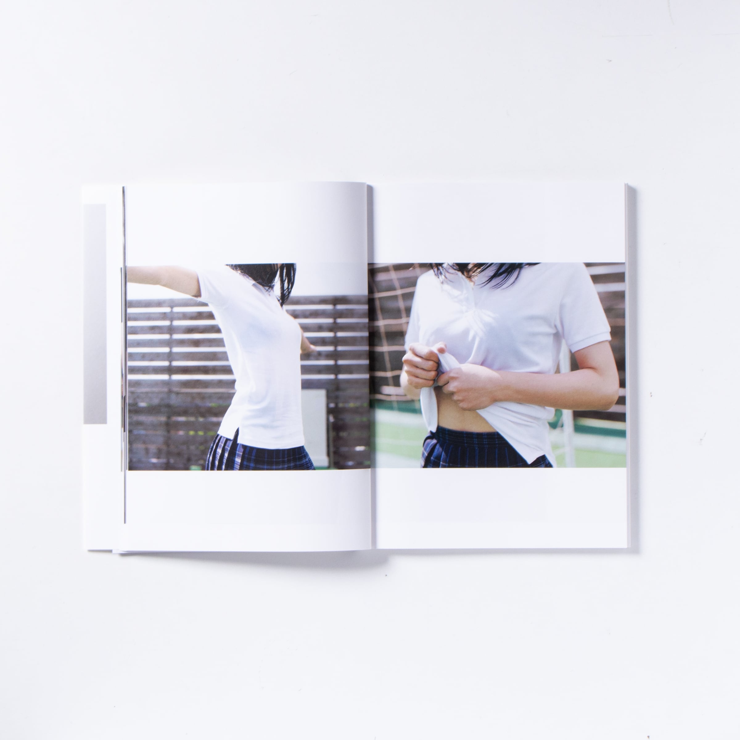 サイン本】青山裕企 73rd:写真集『透けパイ』 | 青山裕企オンラインストア