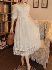 【0032】Floral Lace Princess Short Sleeve Dress