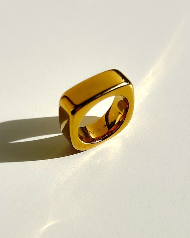 SQUARE RING