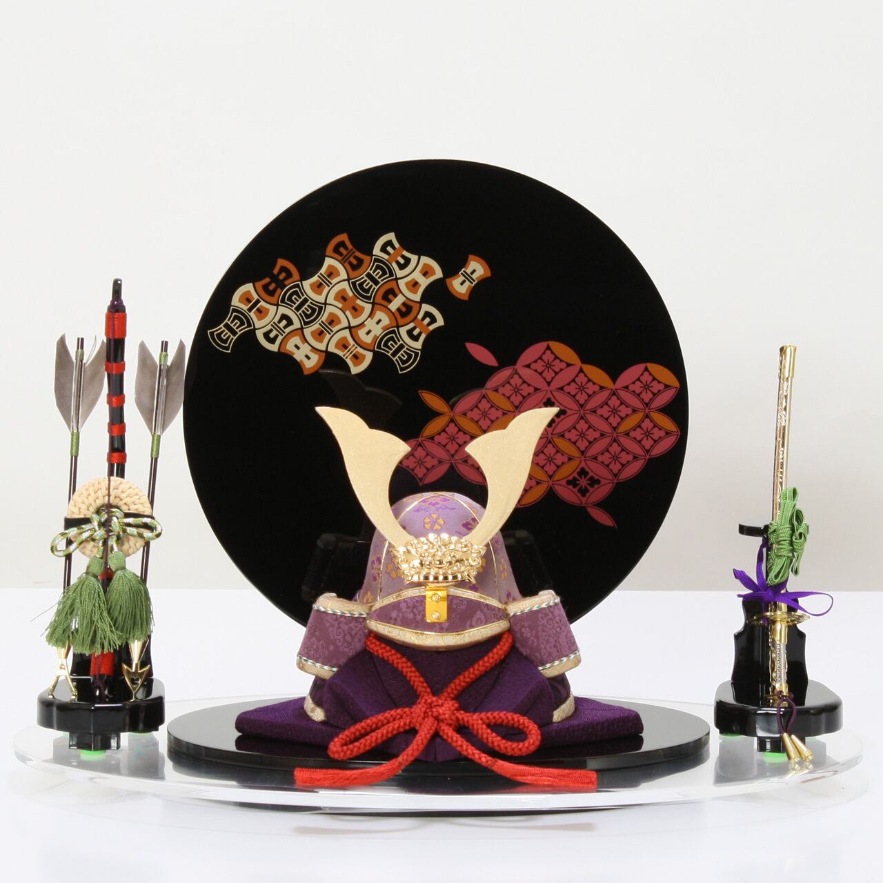 五月人形|コンパクト|おしゃれ|モダン|インテリア|プレミアム|こだわり|木目込み|おすすめ|収納|作家|伝統工芸士《商品名》木目込みかぶと 彩輝(さいき)会津塗 アクリル【品番1656-7】柿沼東光作 大沼敦デザイン