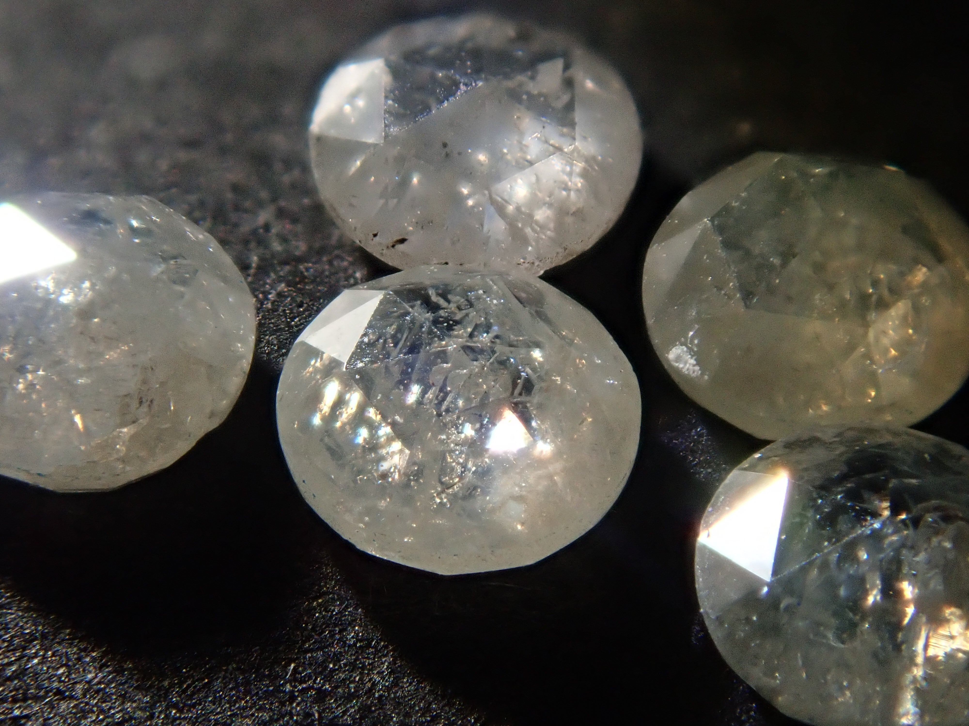 宝石ガチャンポ！！】ナッツダイヤモンド約3.0㎜ ～クリエイター大人気